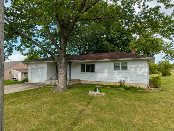 330 S Archer AVE, Hartville, MO 65667