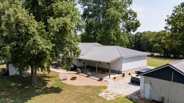 17550 Unicorn RD, Stark City, MO 64866