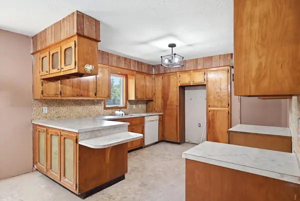 2272 King RD, Mountain Grove, MO 65711