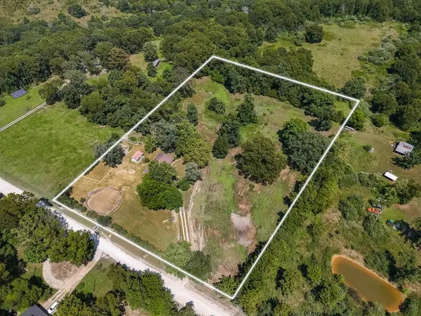 2272 King RD, Mountain Grove, MO 65711