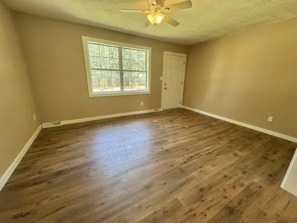 2908 W Scott ST, Springfield, MO 65802