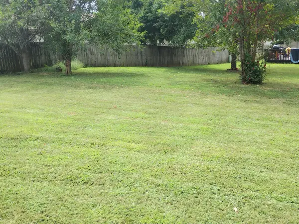 988 W Pembrook AVE, Nixa, MO 65714