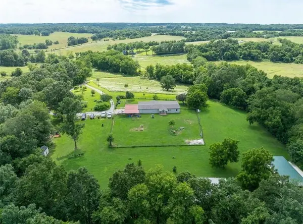 17905 Raven RD, Granby, MO 64844