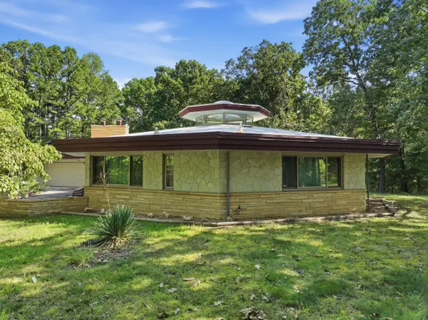 1300 County Road 6170, West Plains, MO 65775