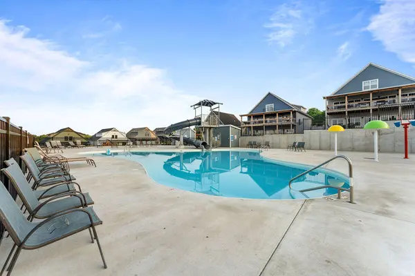 220 Branson Cove BLVD #22, Hollister, MO 65672