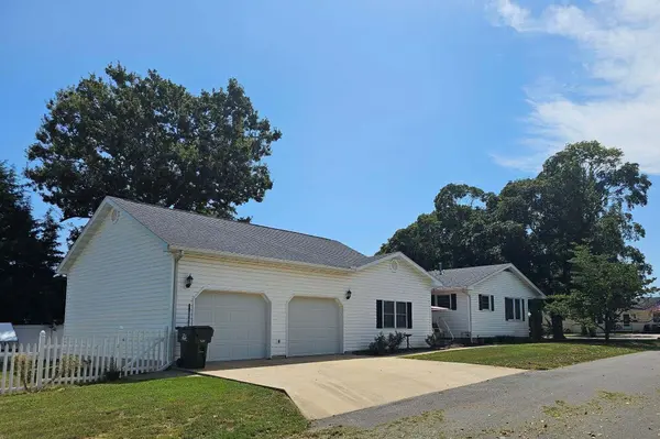 108 W Alice ST, Mt Vernon, MO 65712
