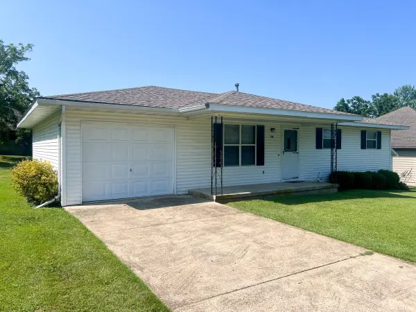 316 W 5th ST, Mountain Grove, MO 65711