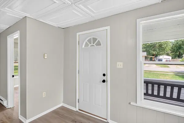 438 Lucas ST, Marshfield, MO 65706