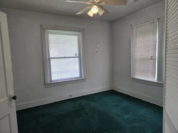 1224 N Broadway AVE, Springfield, MO 65802