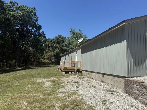 1408 Airport RD, Branson, MO 65616