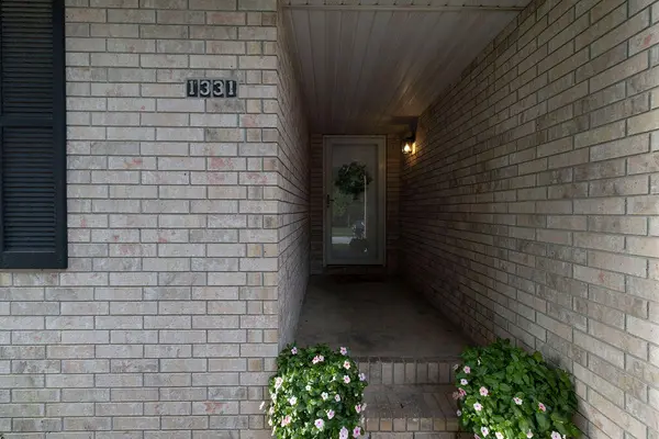 1331 W Turnberry BLVD, Ozark, MO 65721