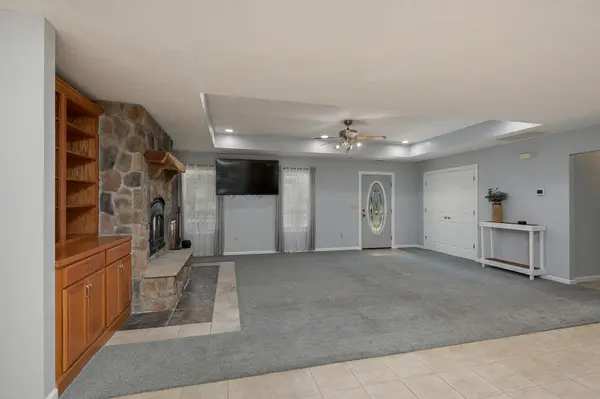 2155 E 535th RD, Pleasant Hope, MO 65725