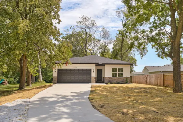 3152 N National AVE, Springfield, MO 65803
