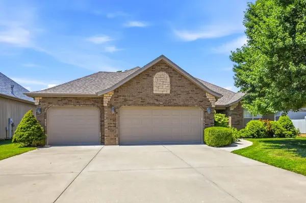 5477 S Pinehurst AVE, Springfield, MO 65810