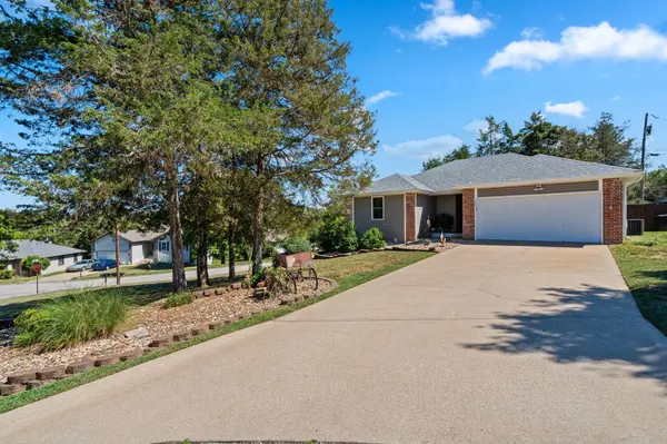 115 Rock Spring CT, Hollister, MO 65672