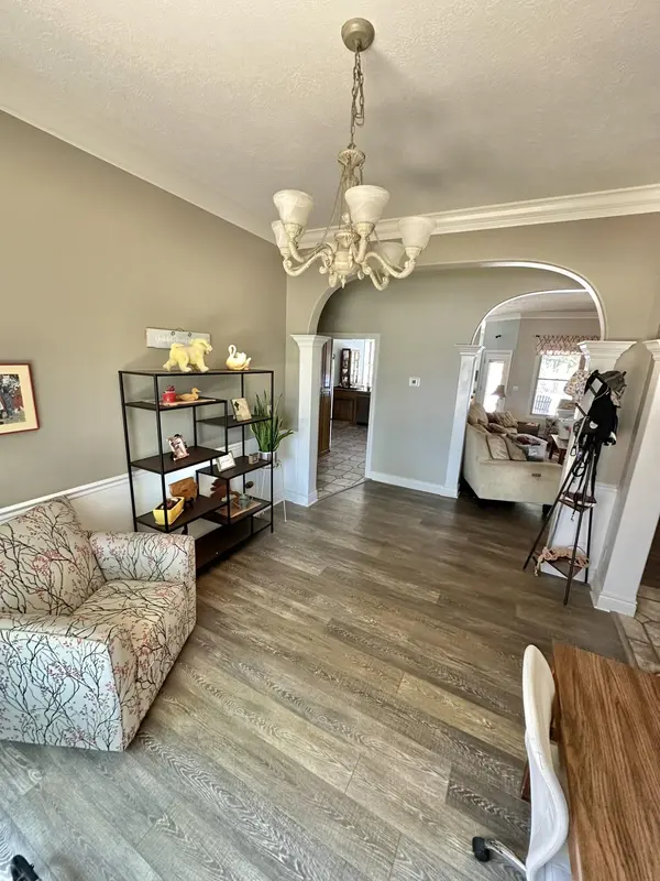 4414 N 6th ST, Ozark, MO 65721