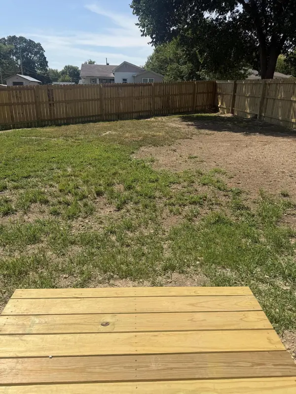 401 N Phelps AVE, Mansfield, MO 65704