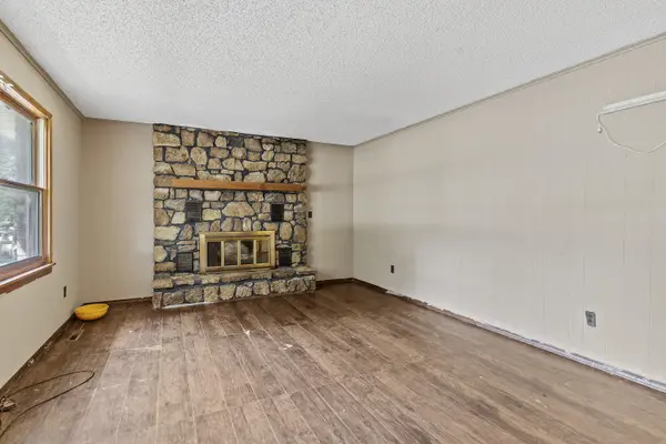 330 Peacock LN, Fordland, MO 65652