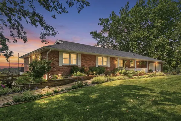 2248 W Farm Road 76, Springfield, MO 65803