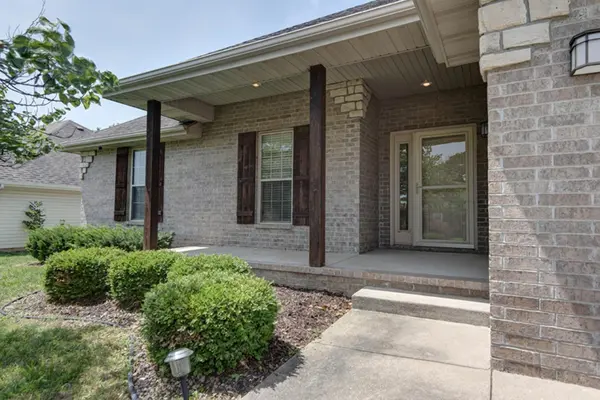 439 S River Birch DR, Springfield, MO 65809