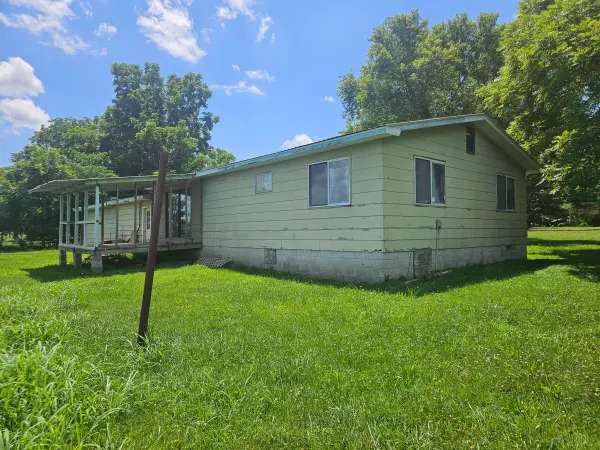 19507 J F Norton Pkwy, Winona, MO 65588