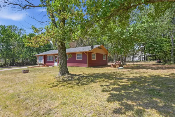 21400 Katy LN, Goodman, MO 64843