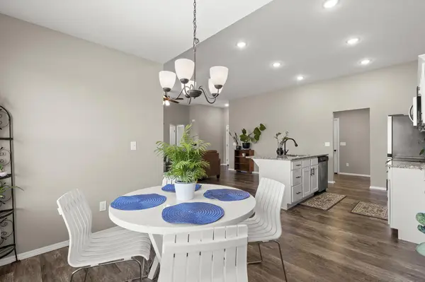 456 E Melton RD, Ozark, MO 65721