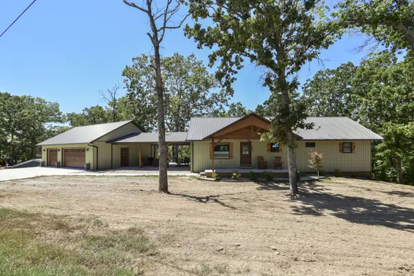 303 Bayshore ST, Shell Knob, MO 65747