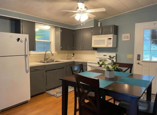 26108 Ken Haven RD, Pittsburg, MO 65724