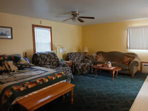 11099 SW State Rte 7, Clinton, MO 64735
