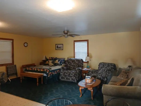 11099 SW State Rte 7, Clinton, MO 64735