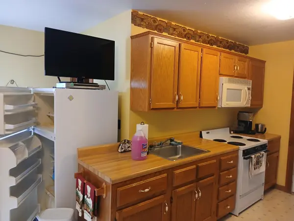 11099 SW State Rte 7, Clinton, MO 64735