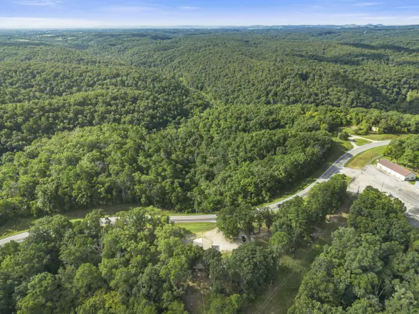 000 State Highway 86, Lampe, MO 65681