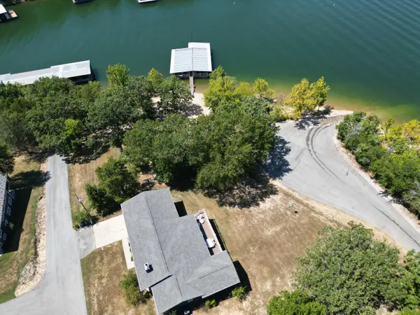 27478 Gilford TER, Shell Knob, MO 65747