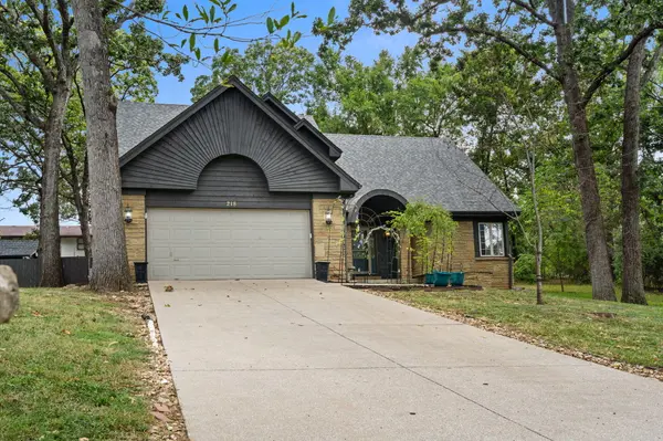 218 River Bluff DR, Branson, MO 65616