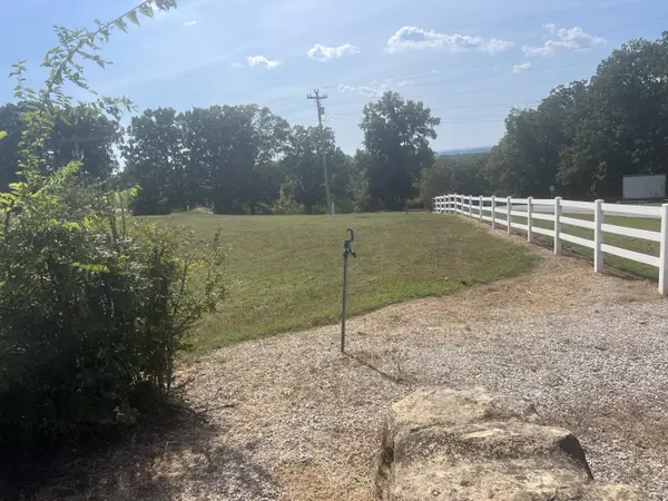 000 Lake Ranch RD, Kissee Mills, MO 65680