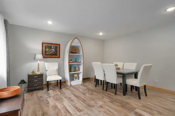 2642 E Lombard ST, Springfield, MO 65802