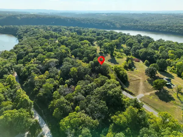 000 Fox Hollow Dr., Shell Knob, MO 65747