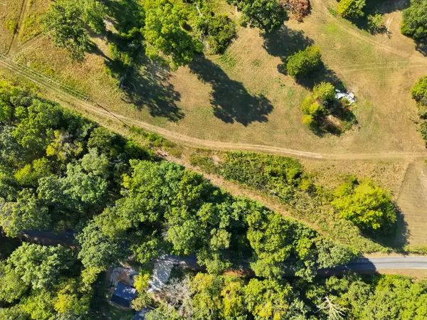 000 Fox Hollow Dr., Shell Knob, MO 65747