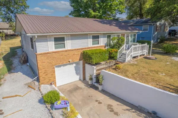 1305 Benton AVE, Neosho, MO 64850