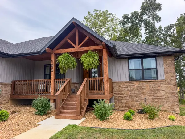 105 Boroughs Street, Cabool, MO 65689