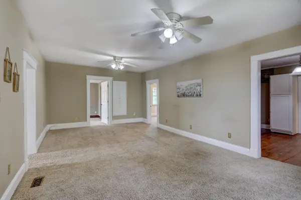 116 W Hall ST, Carterville, MO 64835