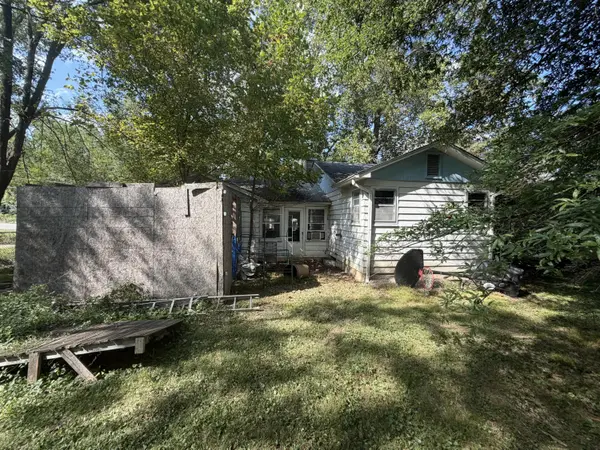1038 Grace AVE, West Plains, MO 65775