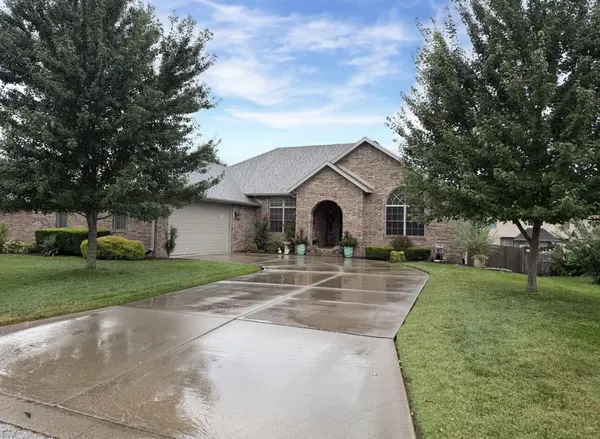 1003 N 23rd AVE, Ozark, MO 65721