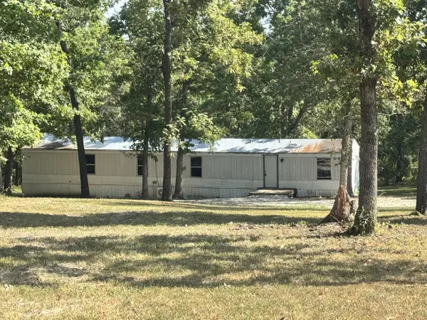 37 Clear Brook LN, Tunas, MO 65764