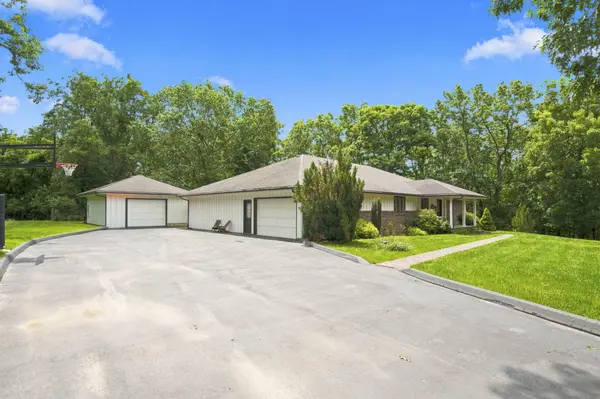 2956 S Roth Oaks AVE, Springfield, MO 65809