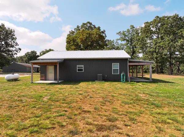 4015 E 1500 RD, Jerico Springs, MO 64756