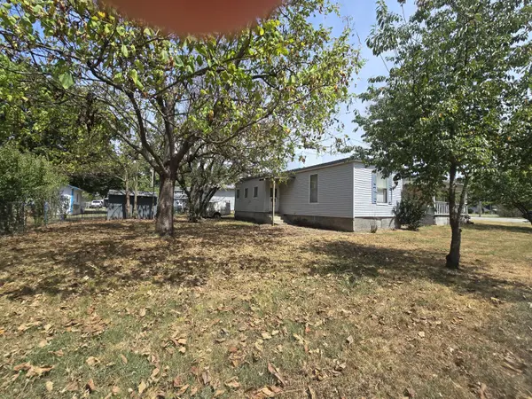 117 N Main ST, Greenfield, MO 65661