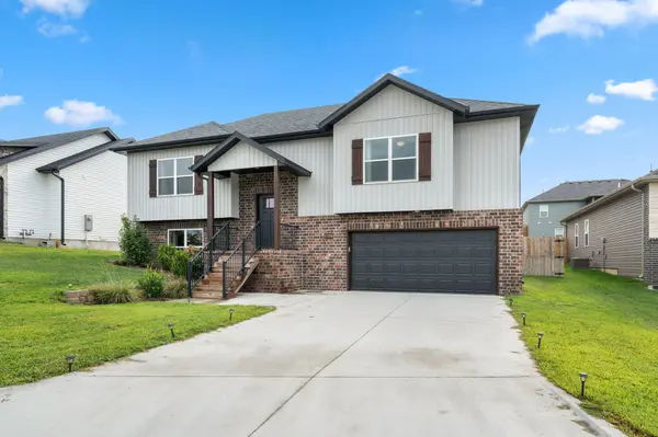 1106 S Strait AVE, Ozark, MO 65721