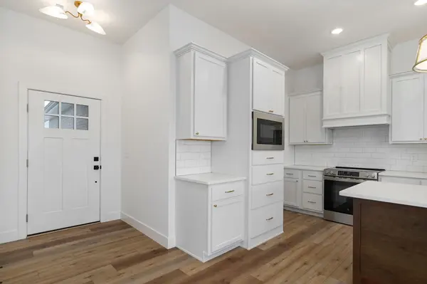 3041 E Heritage ST, Republic, MO 65738